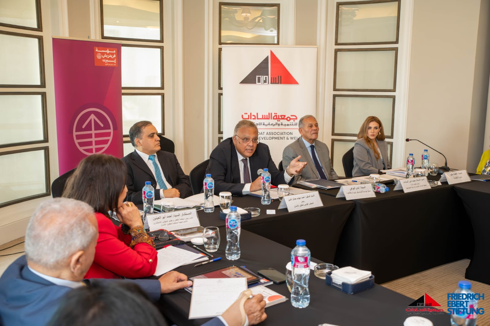  رئيس المجلس القومي لحقوق الإنسان يشارك في مائدة حوارية بجمعية السادات للتنمية والرعاية الاجتماعية 